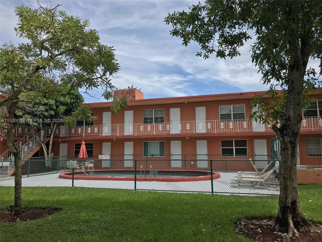 4550 SW 67th Ave 7, Miami, FL 33155