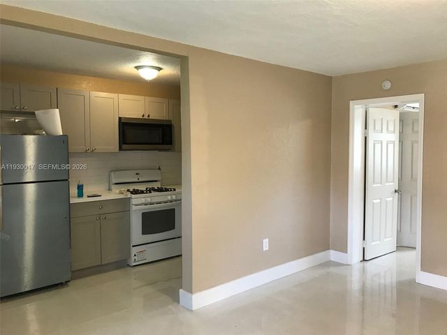 4550 SW 67th Ave 7, Miami, FL 33155