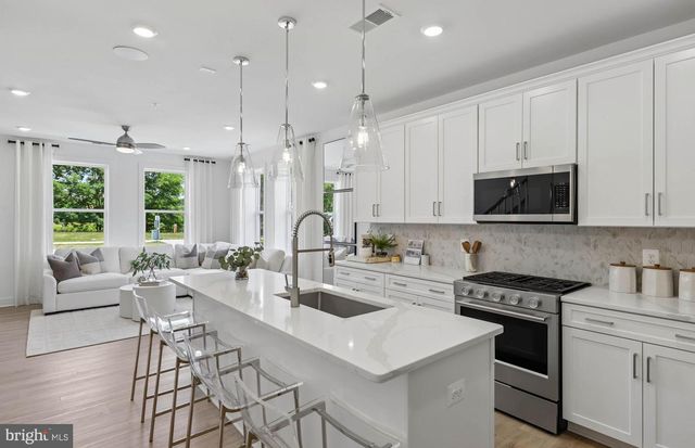 518 PARKVIEW AVE, Gaithersburg, MD 20878