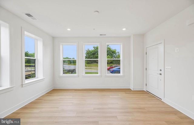 518 PARKVIEW AVE, Gaithersburg, MD 20878