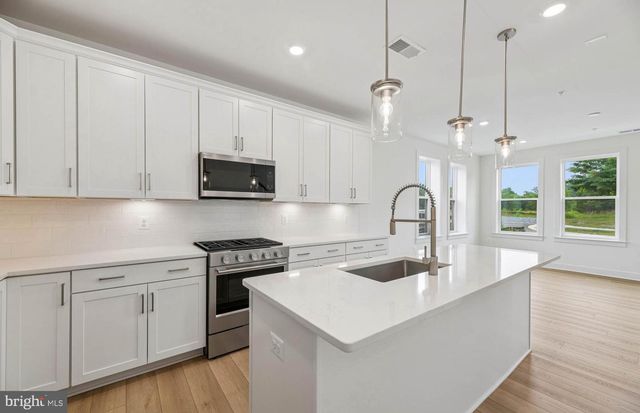 518 PARKVIEW AVE, Gaithersburg, MD 20878