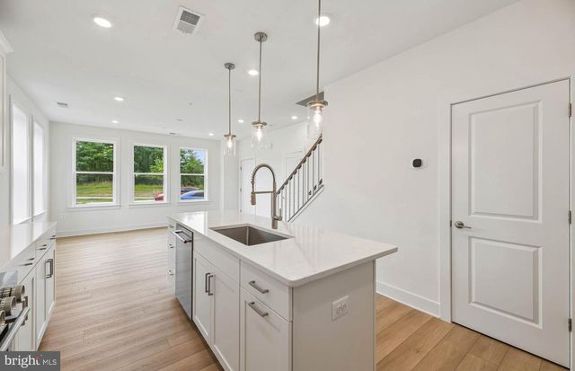 518 PARKVIEW AVE, Gaithersburg, MD 20878
