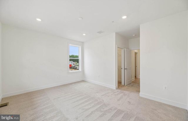 518 PARKVIEW AVE, Gaithersburg, MD 20878