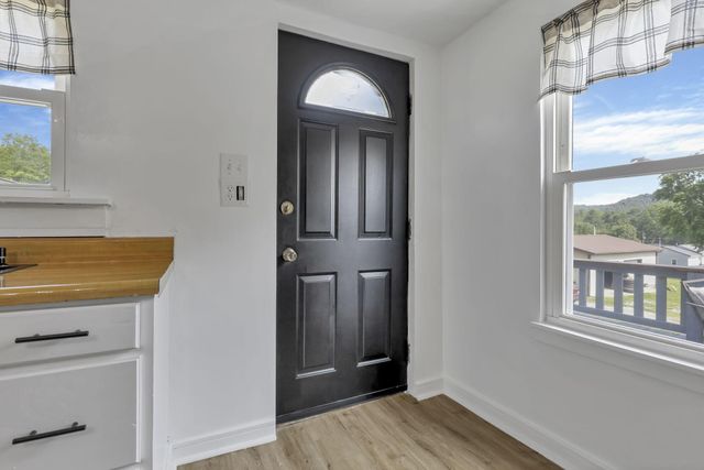 19616 North Street, Laurelville, OH 43135
