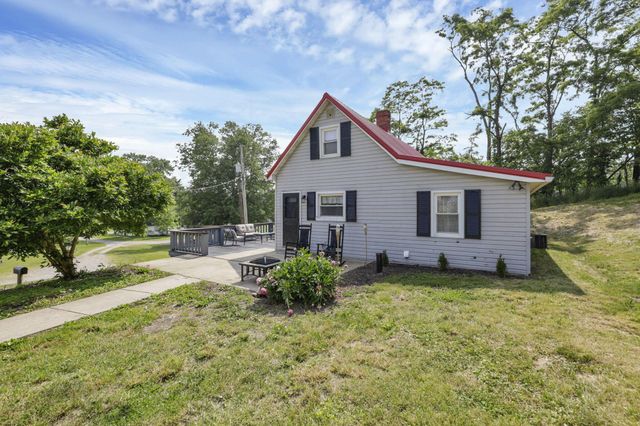 19616 North Street, Laurelville, OH 43135