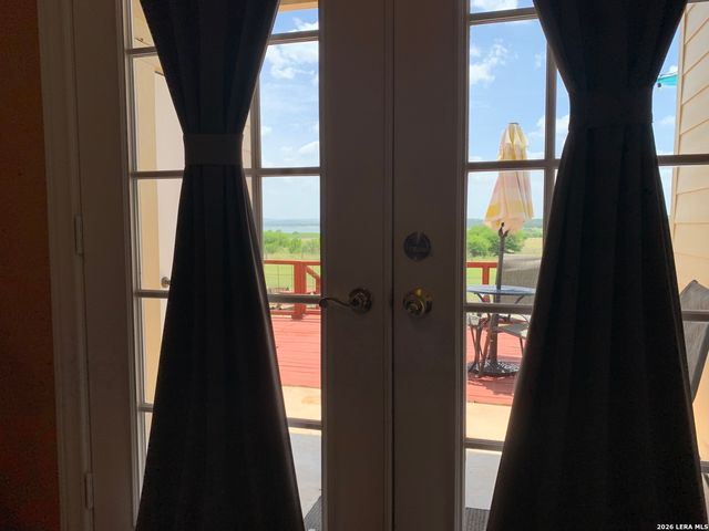 18035 FM 306 Apt 104, Canyon Lake, TX 78133