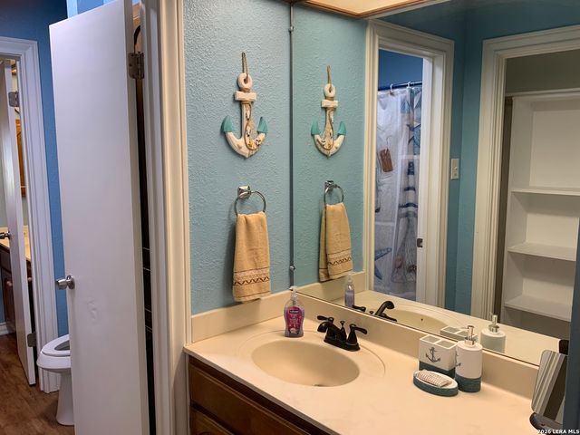 18035 FM 306 Apt 104, Canyon Lake, TX 78133