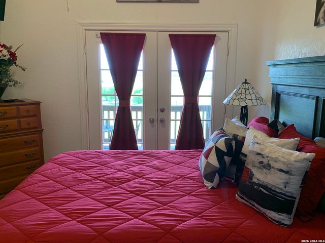 18035 FM 306 Apt 104, Canyon Lake, TX 78133