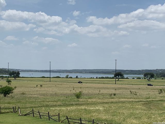 18035 FM 306 Apt 104, Canyon Lake, TX 78133