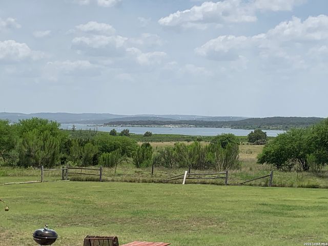 18035 FM 306 Apt 104, Canyon Lake, TX 78133