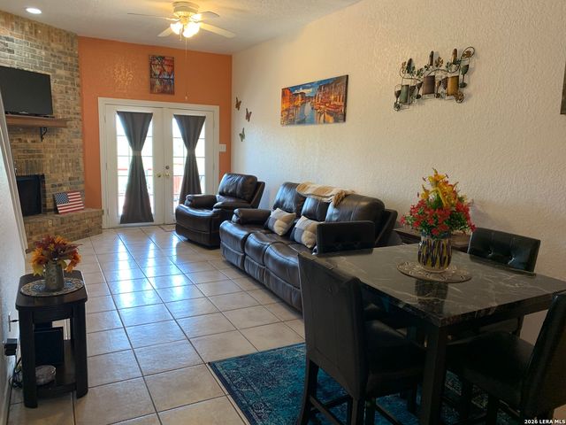 18035 FM 306 Apt 104, Canyon Lake, TX 78133