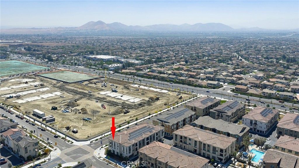 Image 20 of property listing at 12903 Paradiso Dr 301, Eastvale, CA 92880