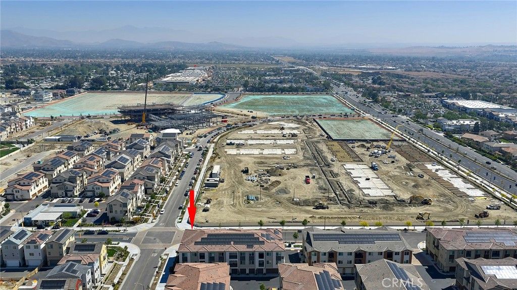 Image 21 of property listing at 12903 Paradiso Dr 301, Eastvale, CA 92880