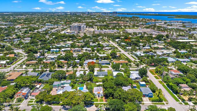 315 Hawthorne Drive, Lake Park, FL 33403