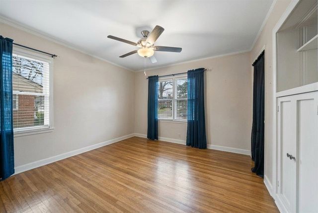 1044 KINGS PARK RD, Memphis, TN 38117