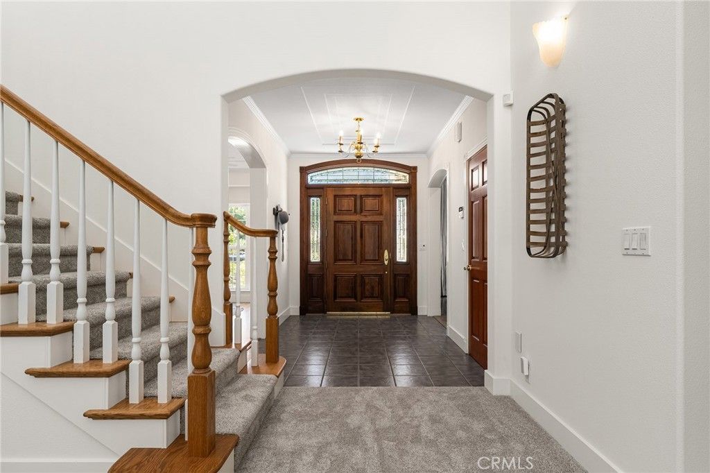 Image 10 of property listing at 897 Filbert Avenue, Chico, CA 95926