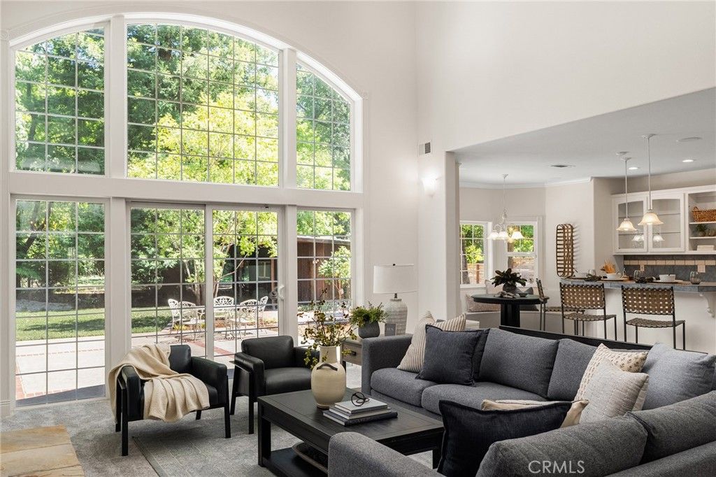 Image 15 of property listing at 897 Filbert Avenue, Chico, CA 95926