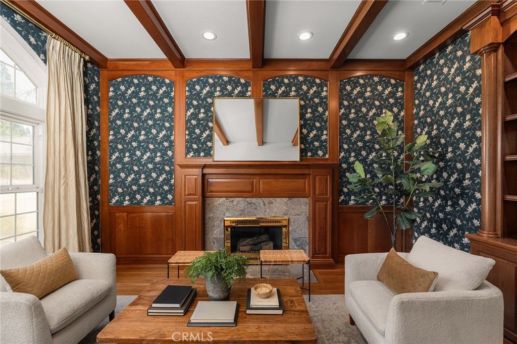 Image 24 of property listing at 897 Filbert Avenue, Chico, CA 95926