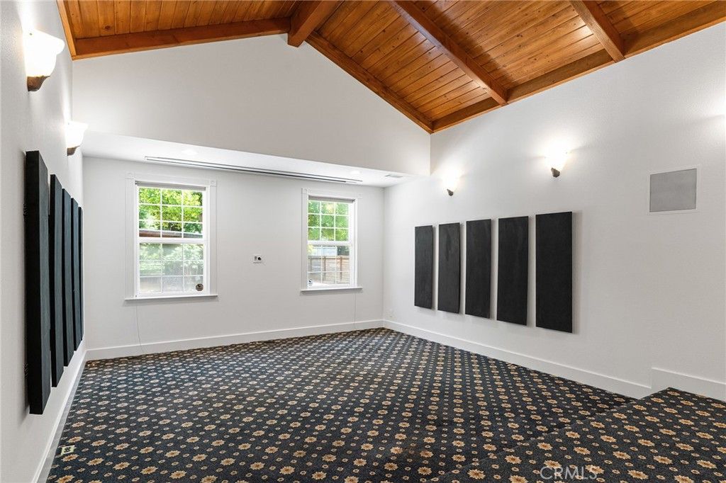 Image 28 of property listing at 897 Filbert Avenue, Chico, CA 95926