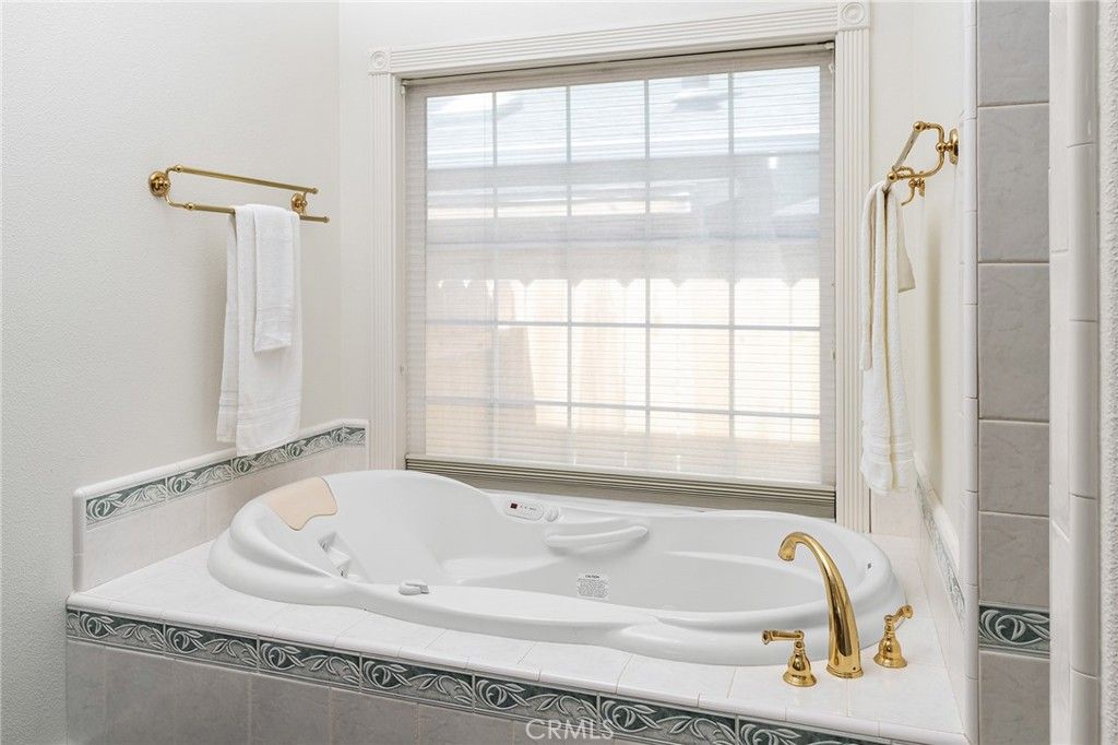 Image 37 of property listing at 897 Filbert Avenue, Chico, CA 95926