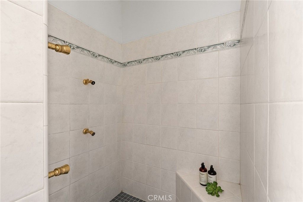 Image 38 of property listing at 897 Filbert Avenue, Chico, CA 95926