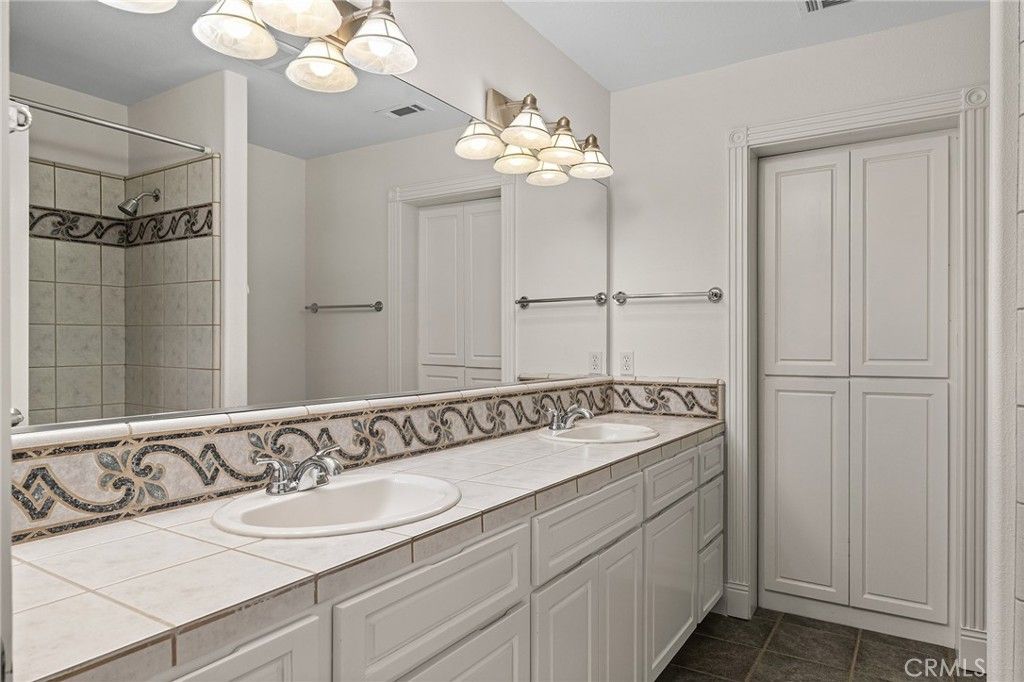 Image 41 of property listing at 897 Filbert Avenue, Chico, CA 95926