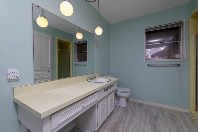 6236 Trail Lake Drive, Fort Worth, TX 76133