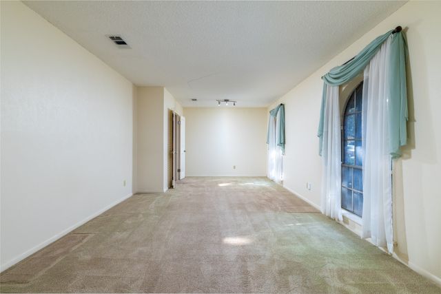 6236 Trail Lake Drive, Fort Worth, TX 76133