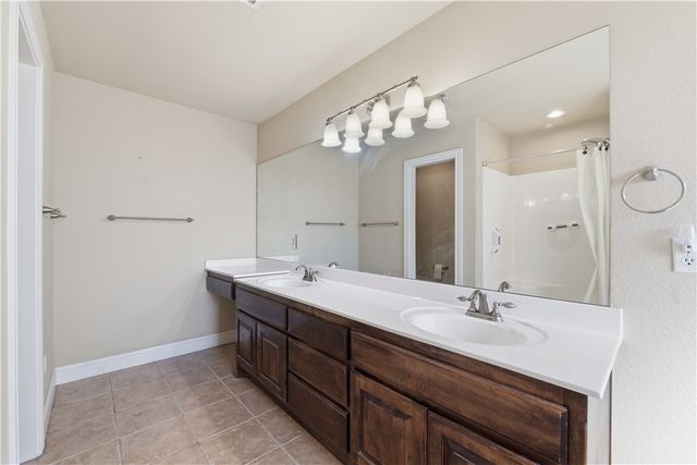 8750 Pageant Drive, Rogers, AR 72756