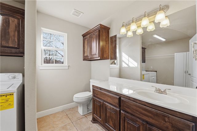 8750 Pageant Drive, Rogers, AR 72756