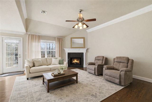 8750 Pageant Drive, Rogers, AR 72756