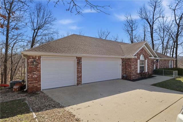 8750 Pageant Drive, Rogers, AR 72756