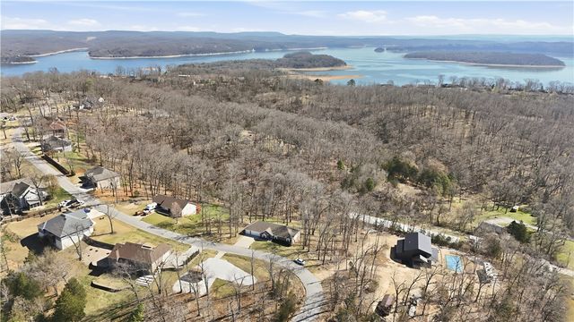 8750 Pageant Drive, Rogers, AR 72756