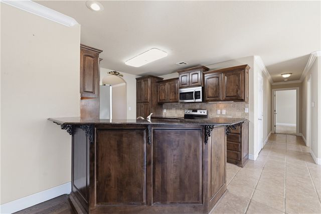 8750 Pageant Drive, Rogers, AR 72756