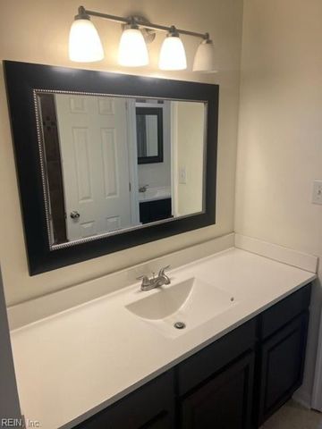 5382 Leicester CT, Virginia Beach, VA 23462