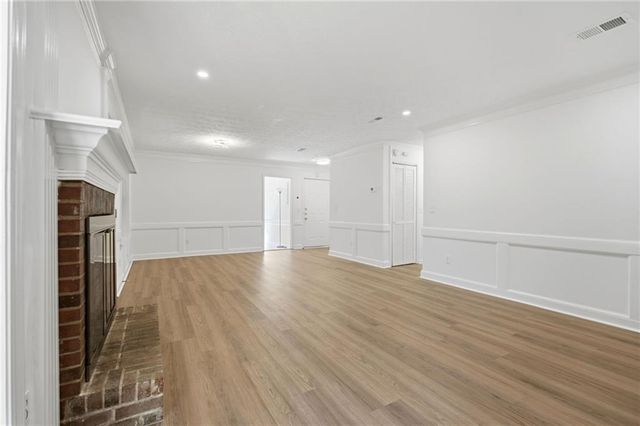 129 Sandalwood Cir, Lawrenceville, GA 30046