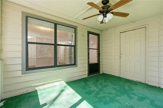 129 Sandalwood Cir, Lawrenceville, GA 30046