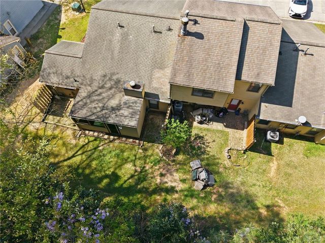 129 Sandalwood Cir, Lawrenceville, GA 30046