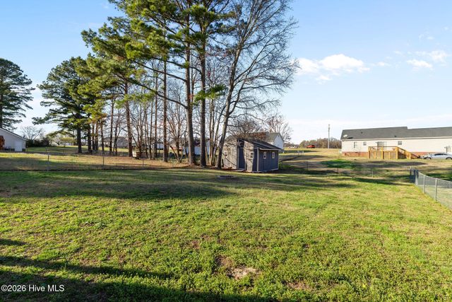 103 Mill Bluff Place, Pikeville, NC 27863