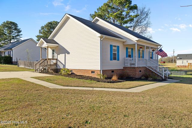 103 Mill Bluff Place, Pikeville, NC 27863