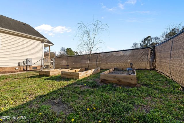 103 Mill Bluff Place, Pikeville, NC 27863