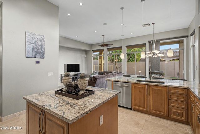 10975 E KORA Lane, Scottsdale, AZ 85255