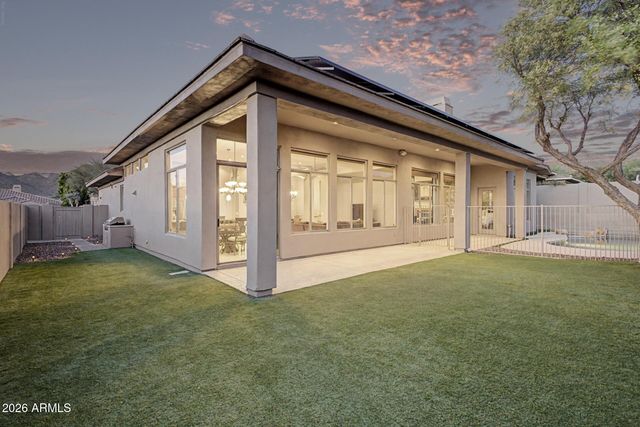 10975 E KORA Lane, Scottsdale, AZ 85255