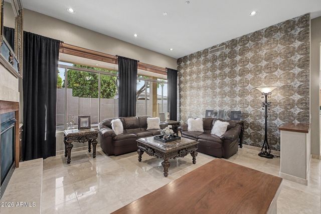 10975 E KORA Lane, Scottsdale, AZ 85255