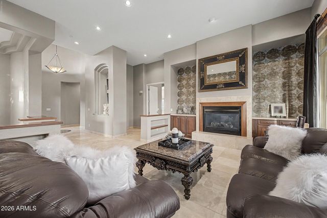 10975 E KORA Lane, Scottsdale, AZ 85255