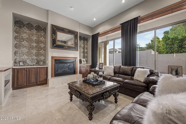 10975 E KORA Lane, Scottsdale, AZ 85255