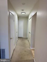 31-7 FLORENCE TOLLGATE, Florence, NJ 08518