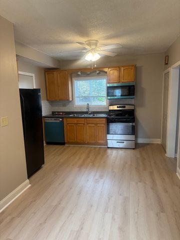 24 A Clement, Malden, MA 02148