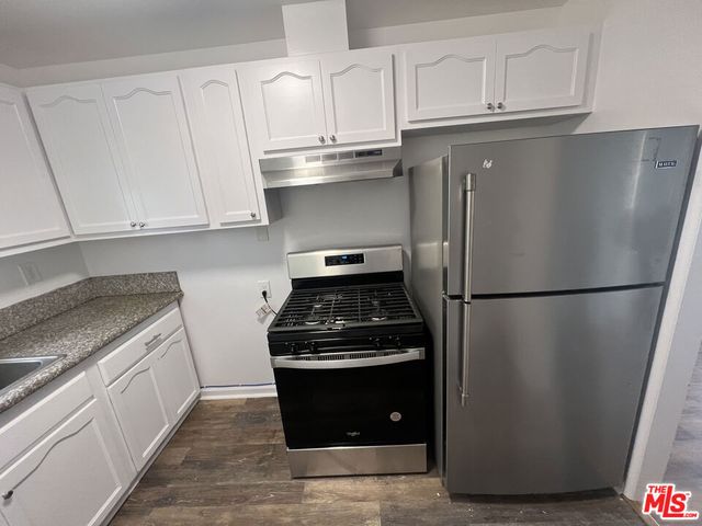 419 La Colina Drive 4, Inglewood, CA 90302