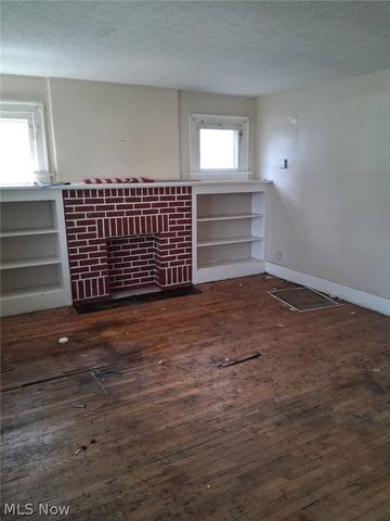 106 Shaker Drive, Akron, OH 44305